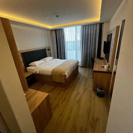 호텔 Konfor 3*
